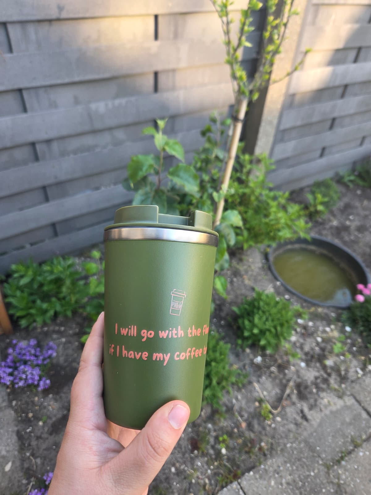 Coffee to go cup